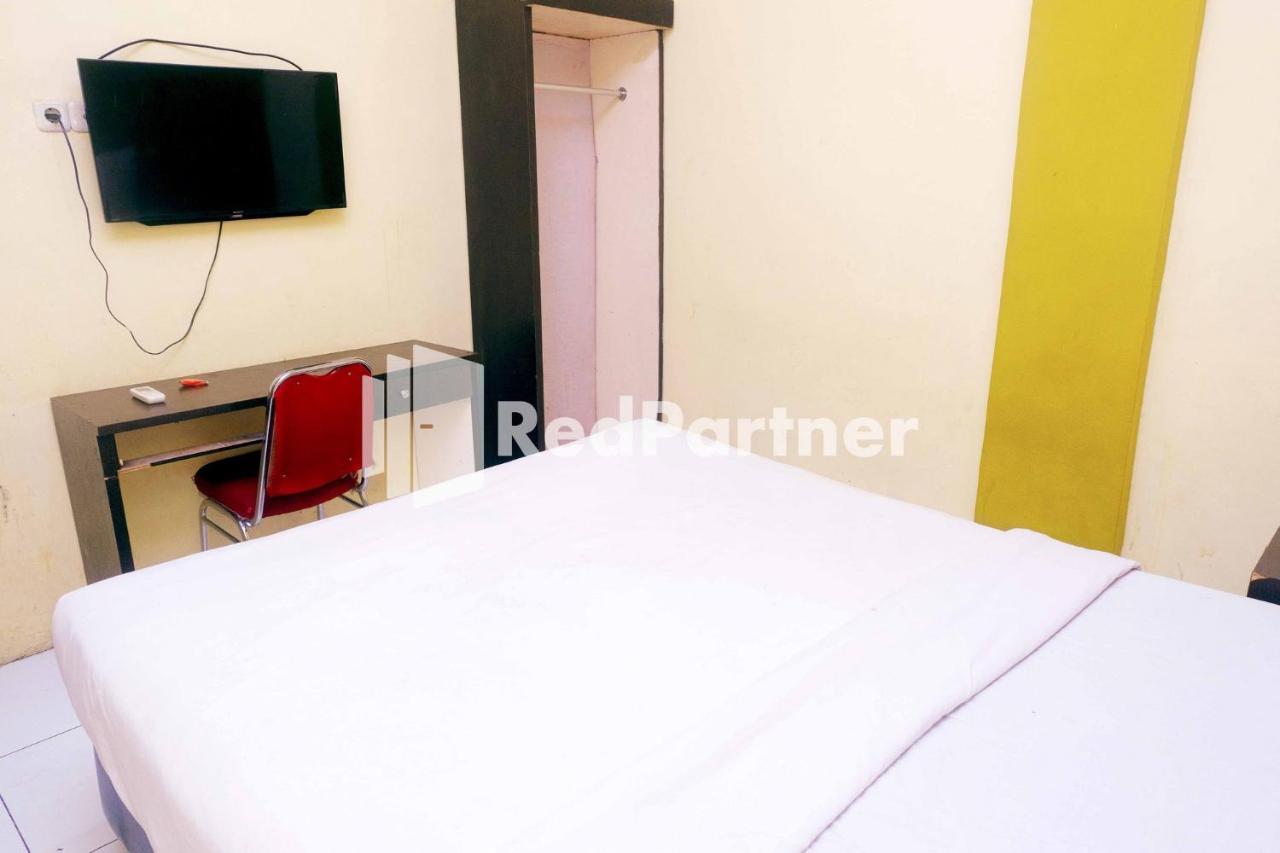 Hotel Permata Makassar Mitra Reddoorz Balangberu Dış mekan fotoğraf