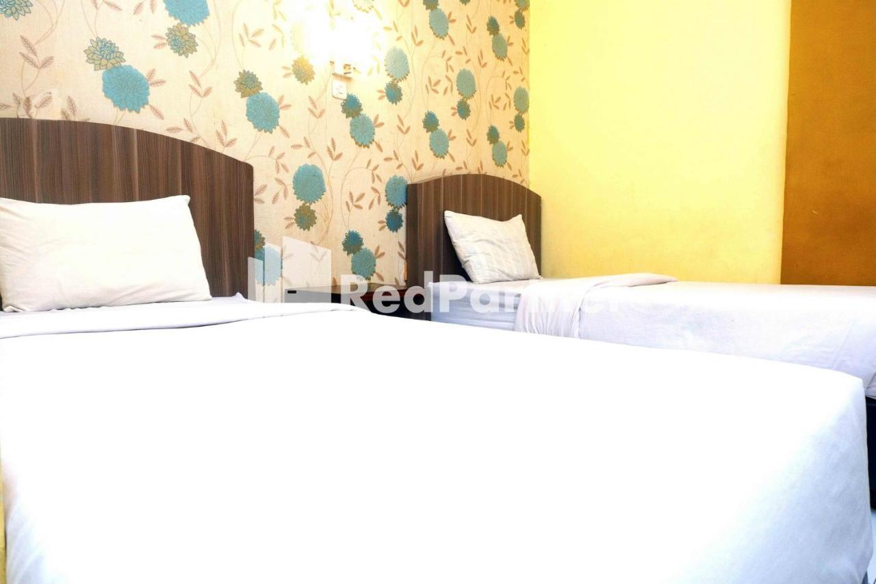 Hotel Permata Makassar Mitra Reddoorz Balangberu Dış mekan fotoğraf
