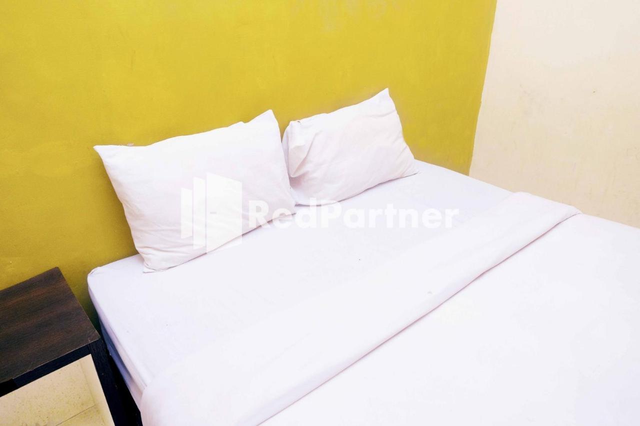 Hotel Permata Makassar Mitra Reddoorz Balangberu Dış mekan fotoğraf