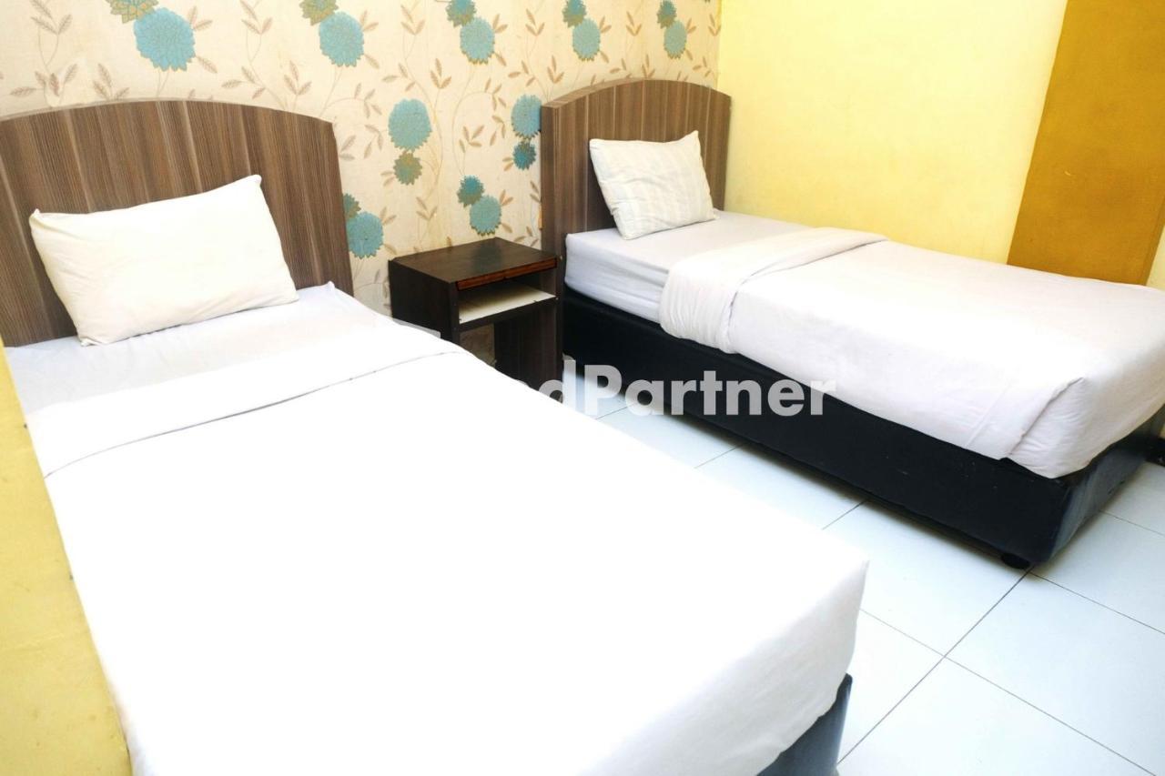 Hotel Permata Makassar Mitra Reddoorz Balangberu Dış mekan fotoğraf